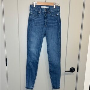 AYR Women's Classic Blue Skinny Jeans Riser 27 x 28